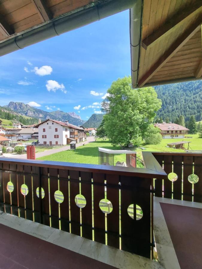 La Casa Del Mulino Lejlighed Pozza di Fassa Eksteriør billede